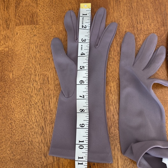 Vintage Purple/Gray Dress Gloves. 100% Nylon. One size fits all. - Picture 6 of 6